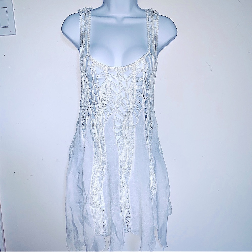 Ivory white crochet cover up - Picture 8 of 9